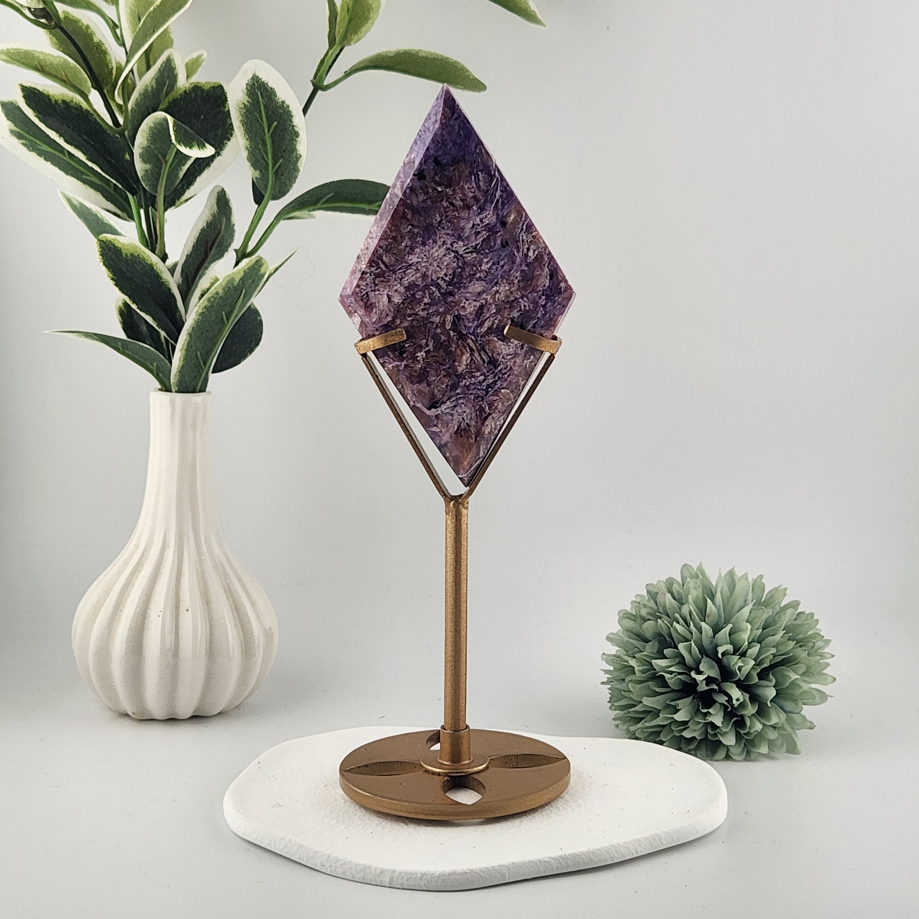 Chariot Diamond On Custom Stand