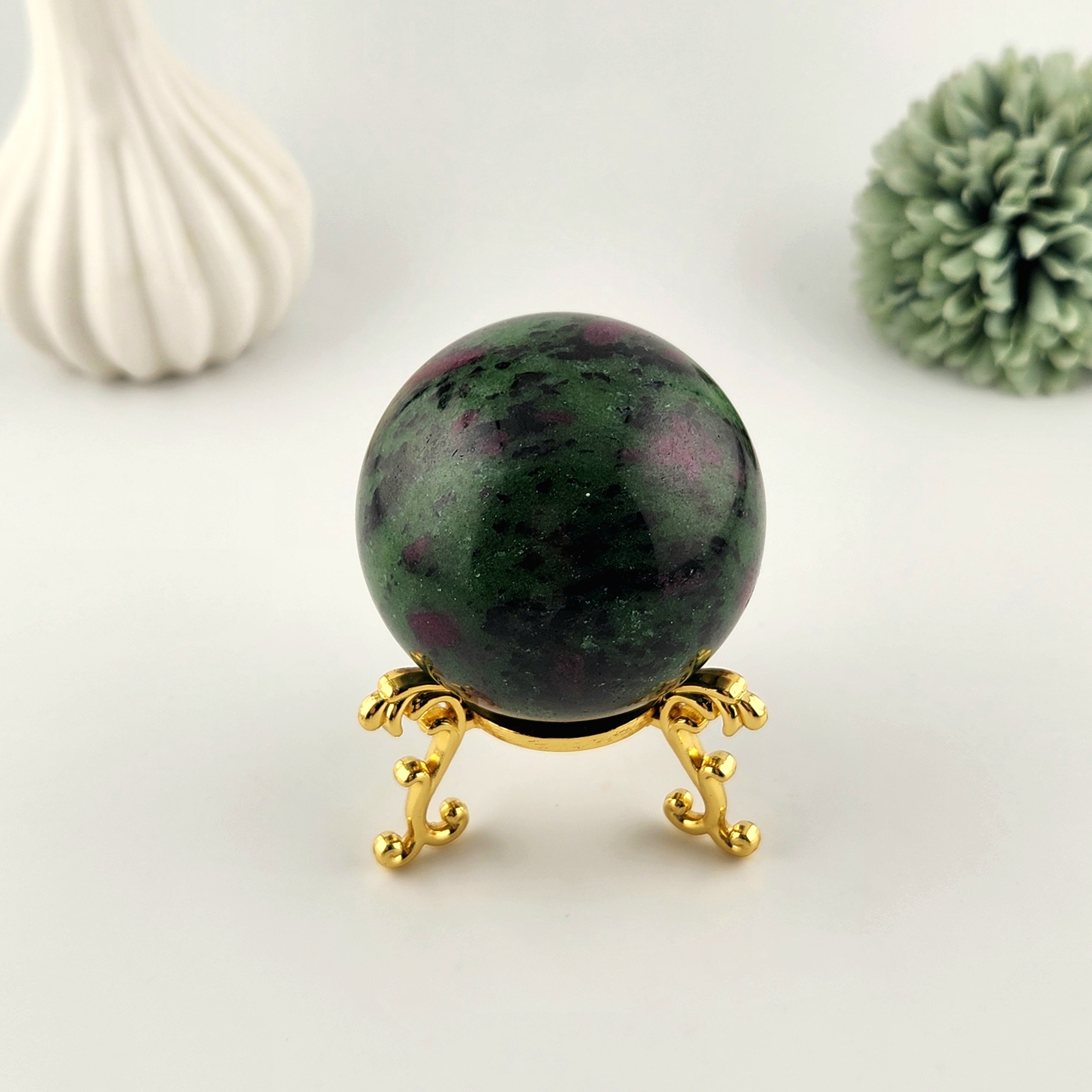 Classic Gold Sphere Stand