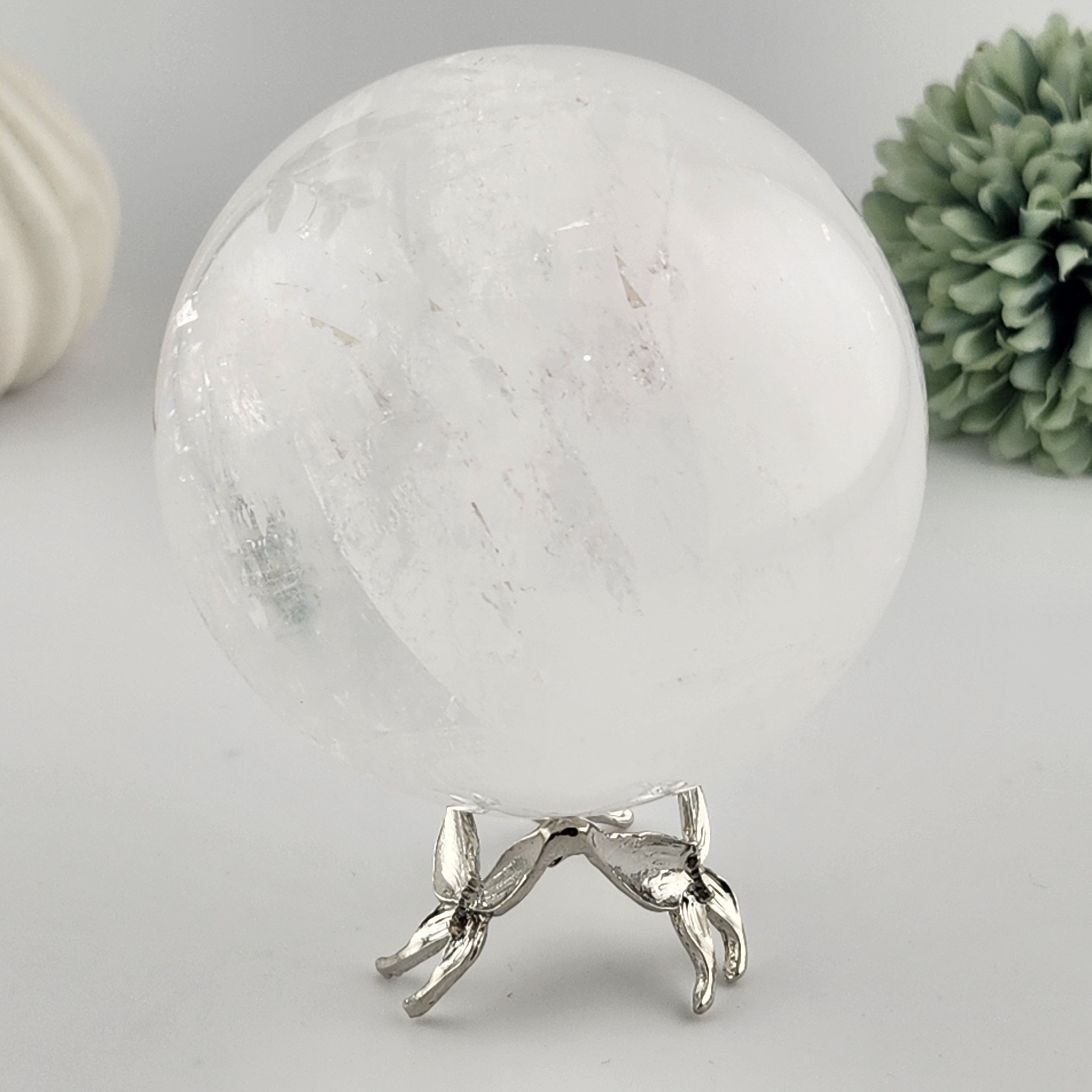 Small Butterfly Sphere Stand