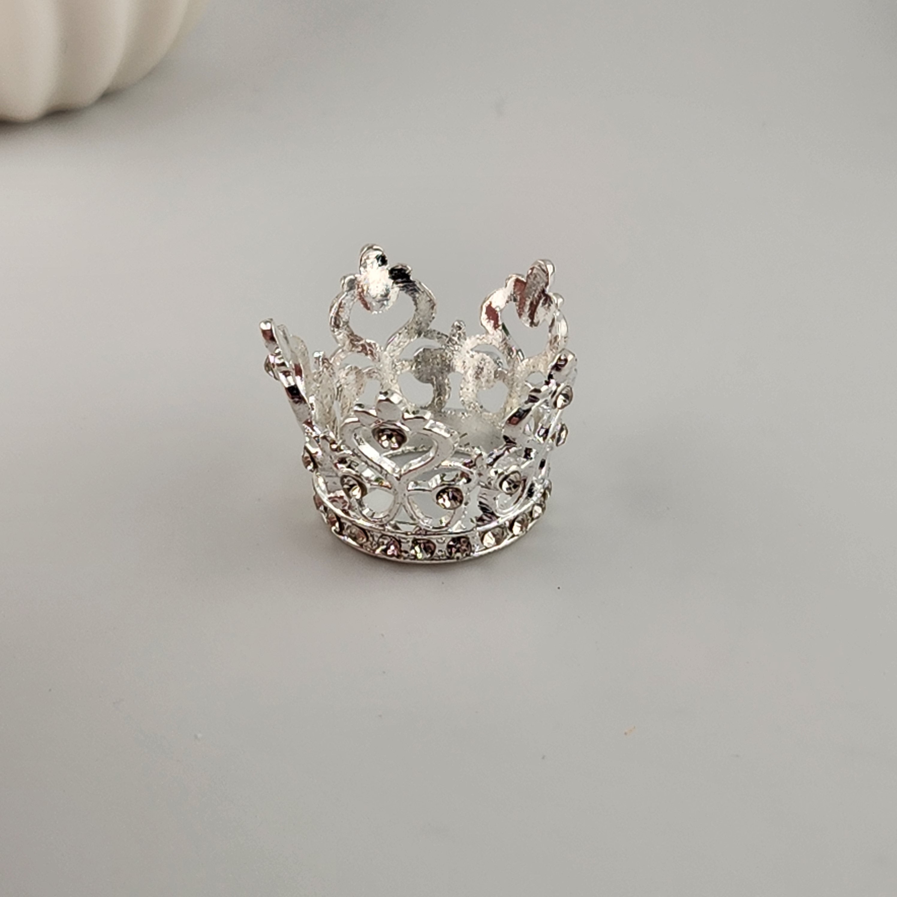 Silver Crown Sphere Stand (With Rhinestones)