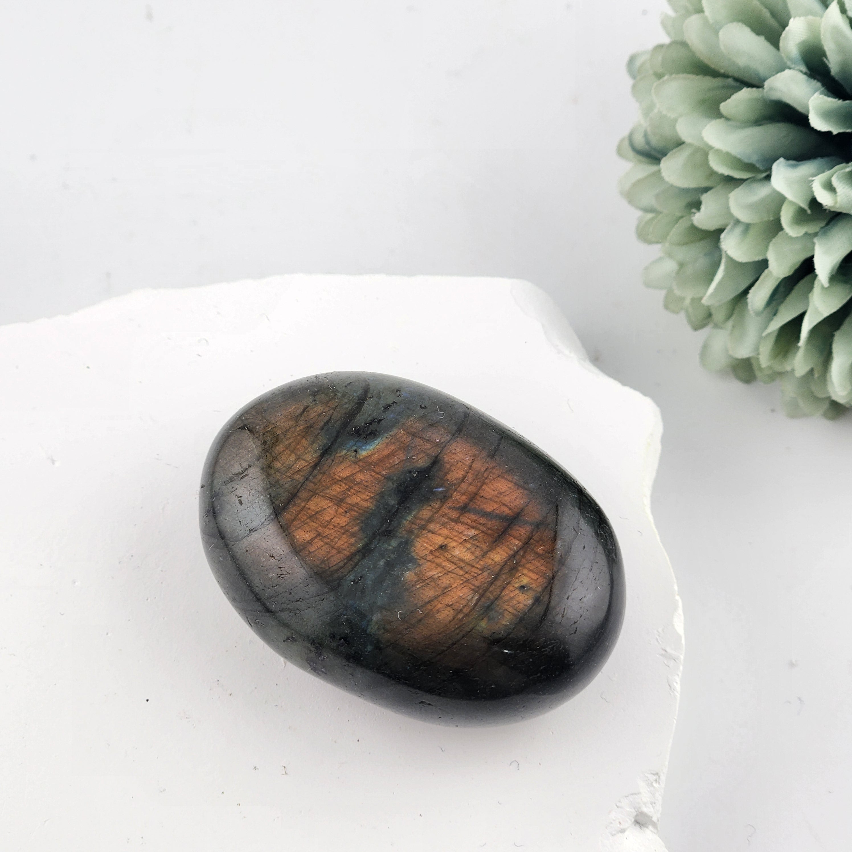 Labradorite Palmstone