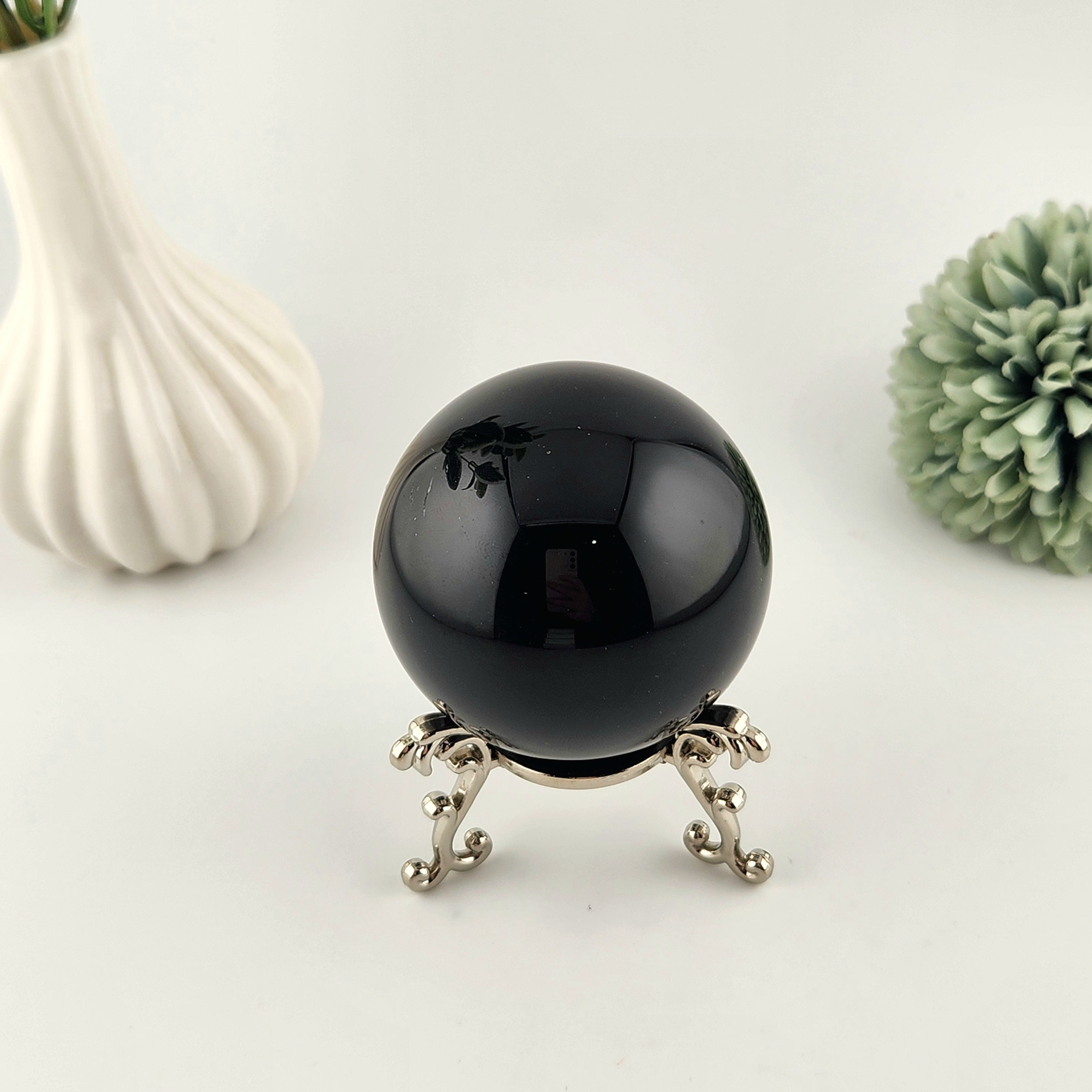 Classic Silver Sphere Stand