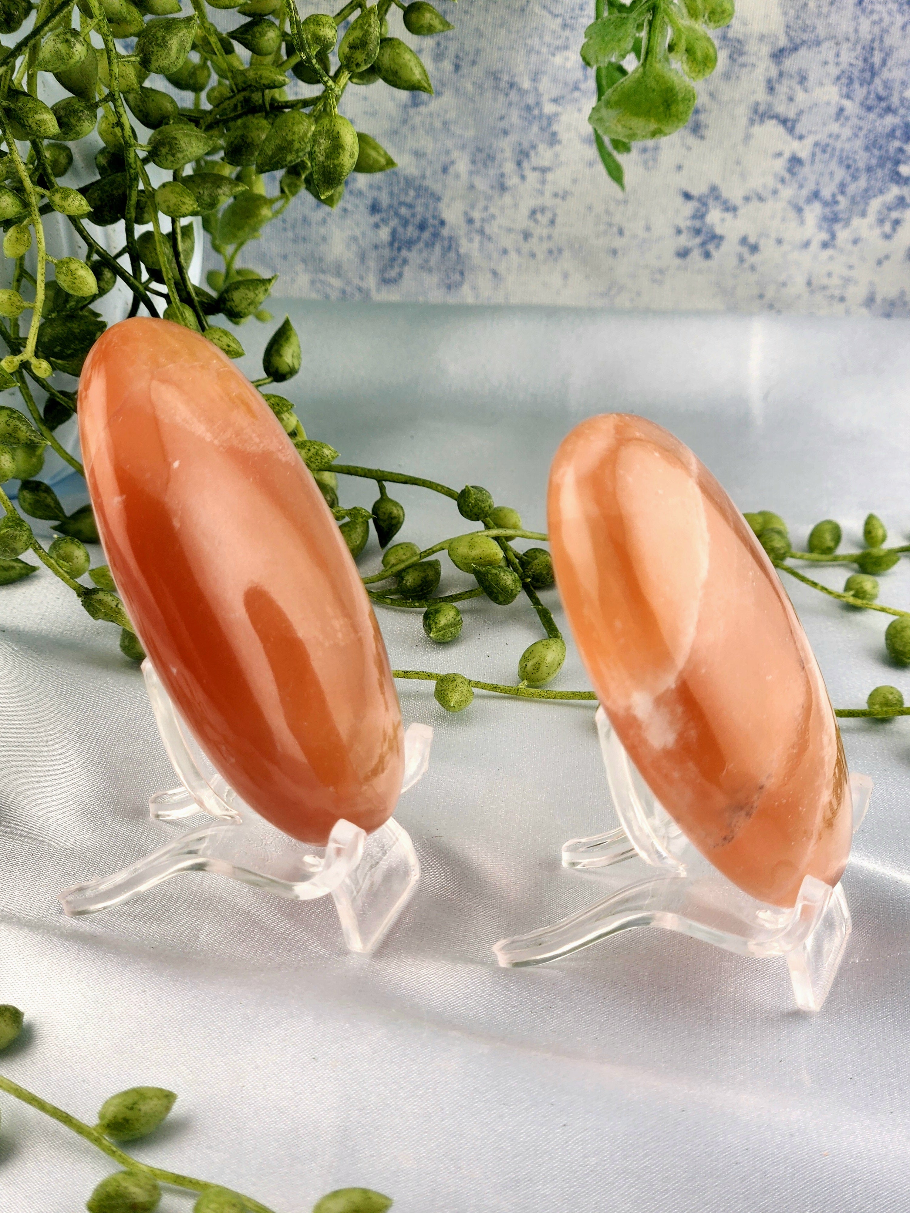 Honey Calcite Palmstone - Medium