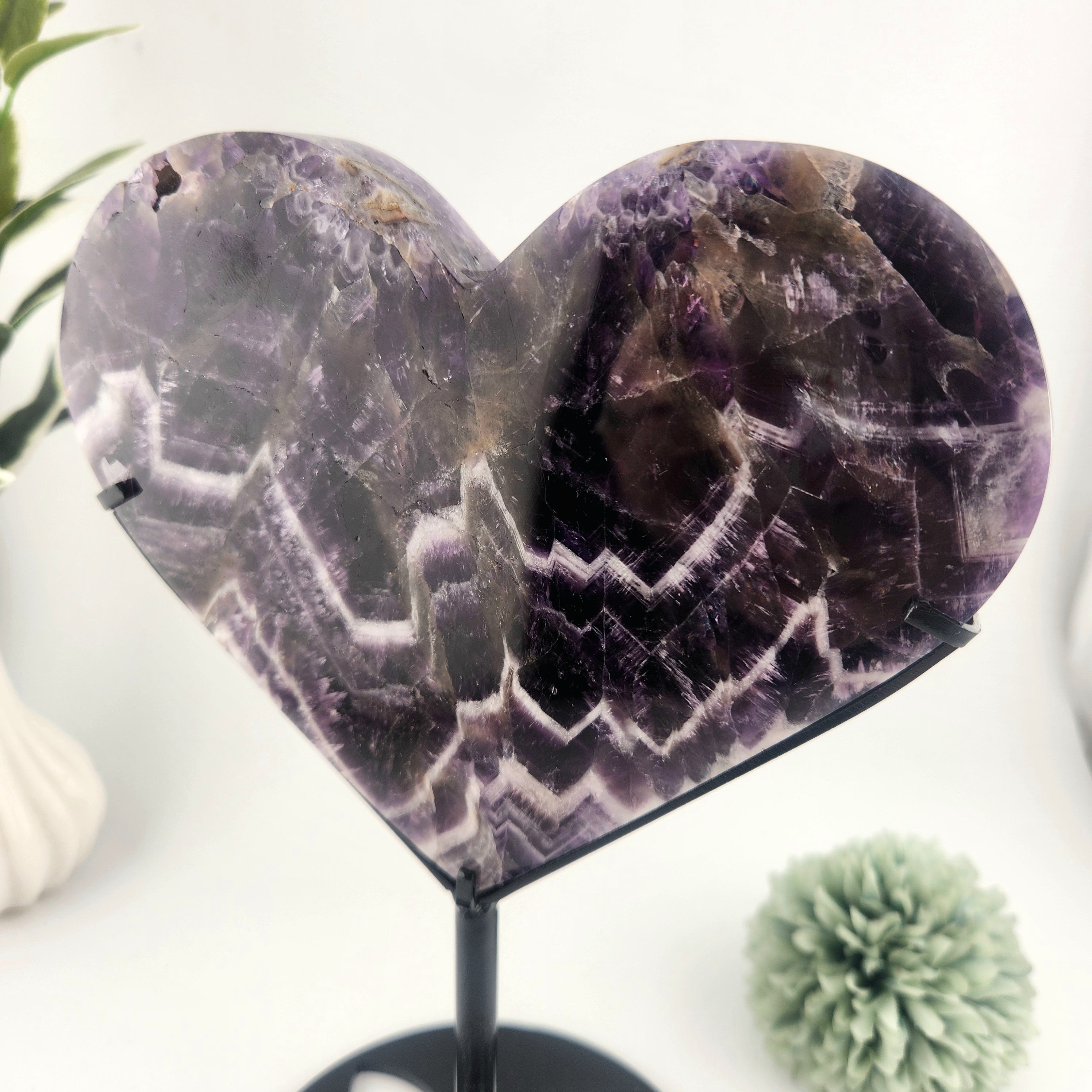 Chevron Dream Amethyst Heart On Custom Black Stand