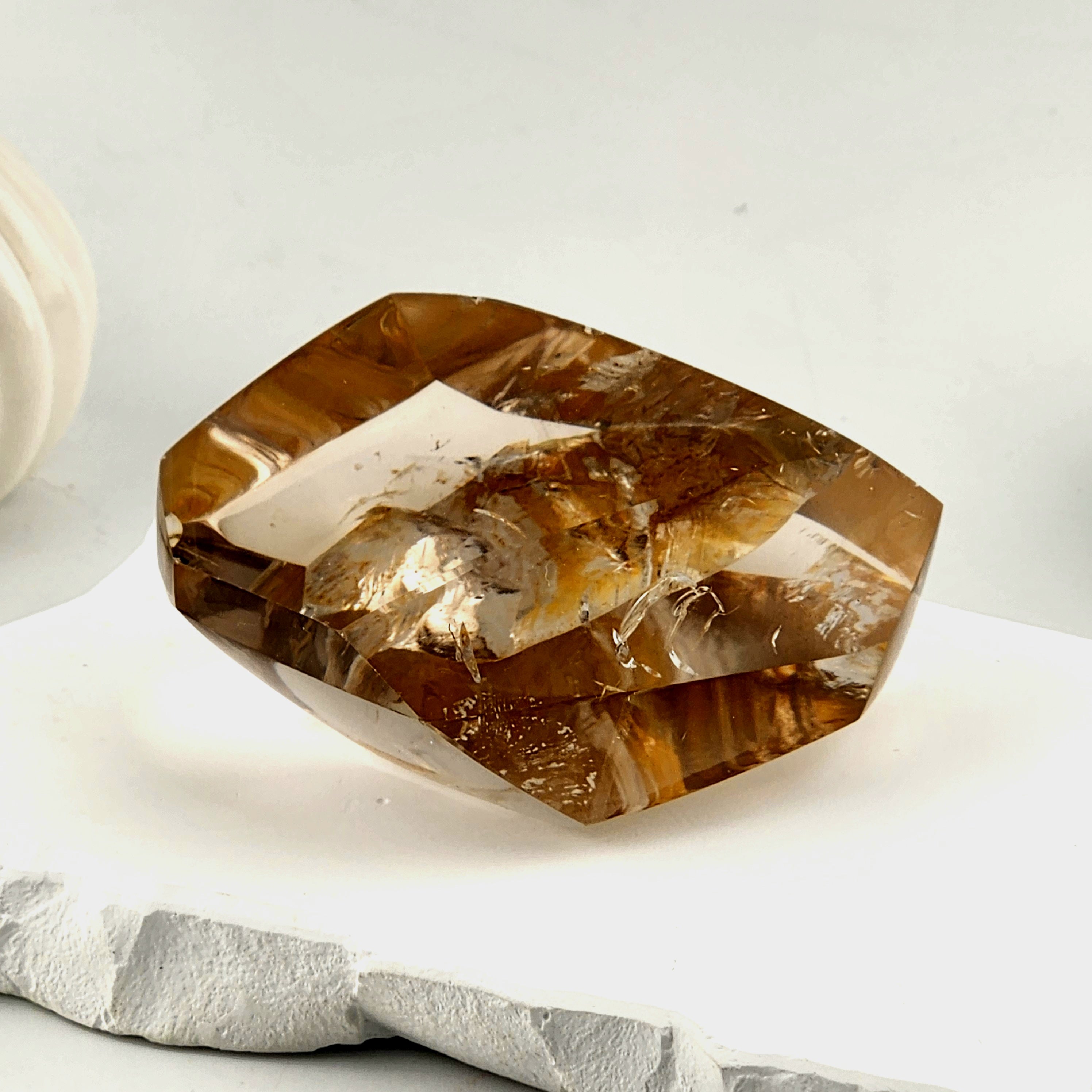 Golden Healer Freeform *Misfit - due to 2 x scratch*