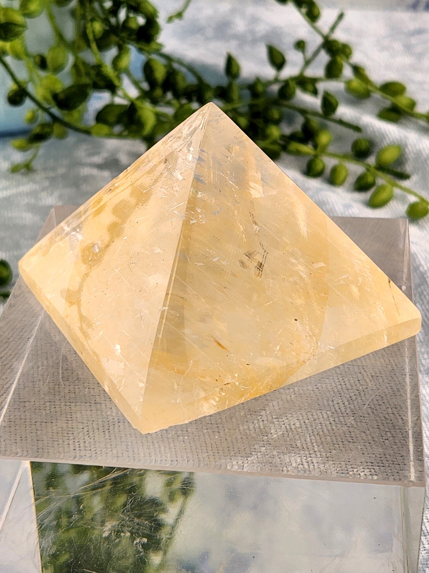 Optical Calcite Pyramid