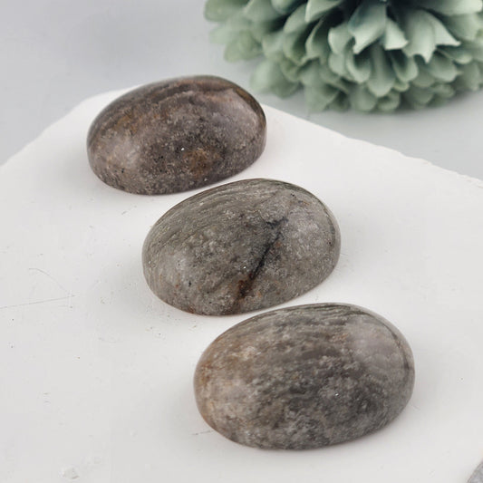 Thousand Layer Garden Quartz Mini Pebble