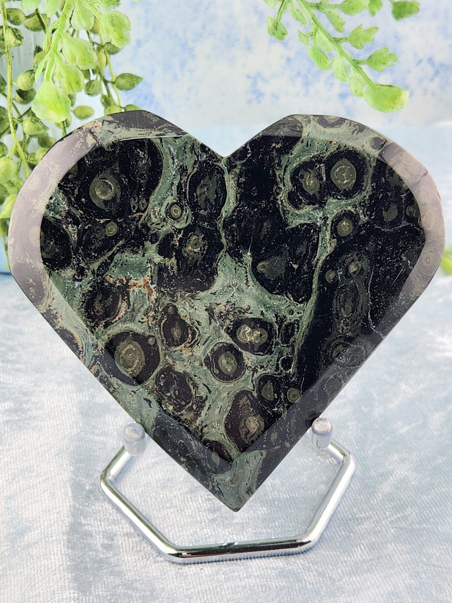 XL Kambaba Jasper Heart on Stand