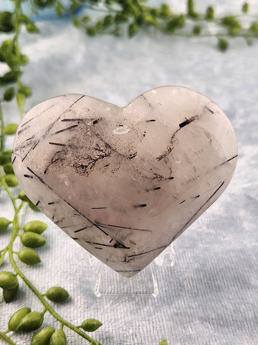 Black Rutile in Quartz Heart