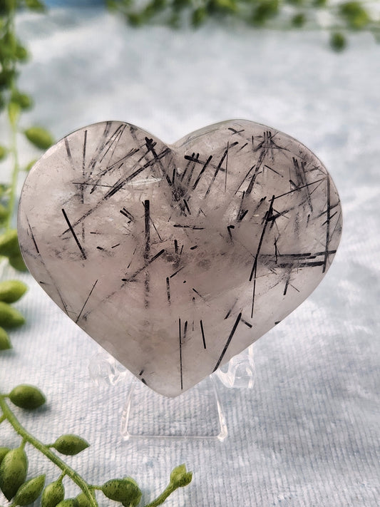 Black Rutile in Quartz Heart