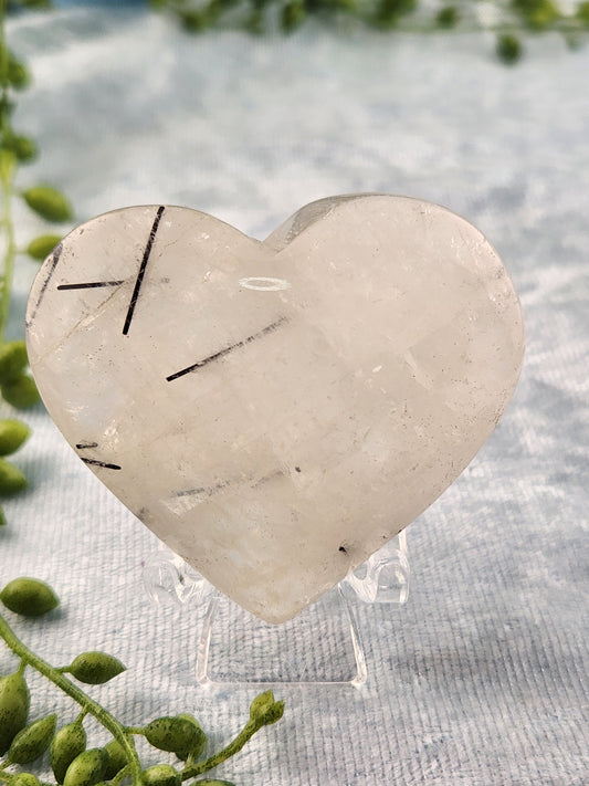 Black Rutile in Quartz Heart