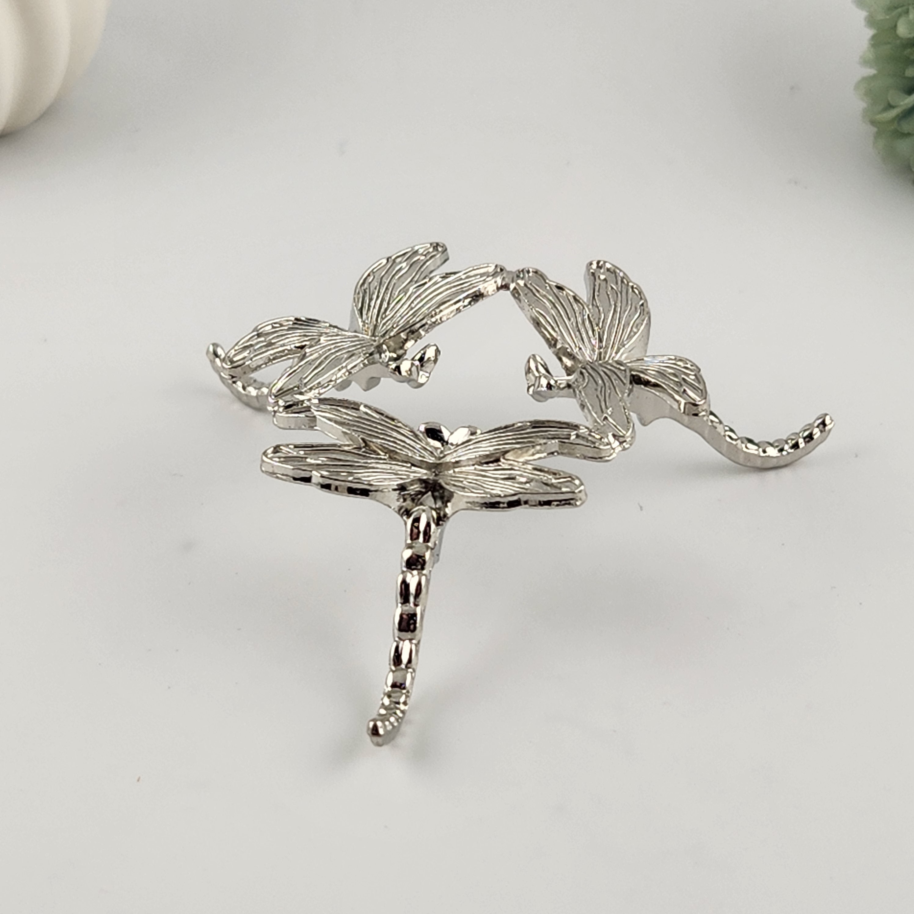 Silver Dragonfly Sphere Stand