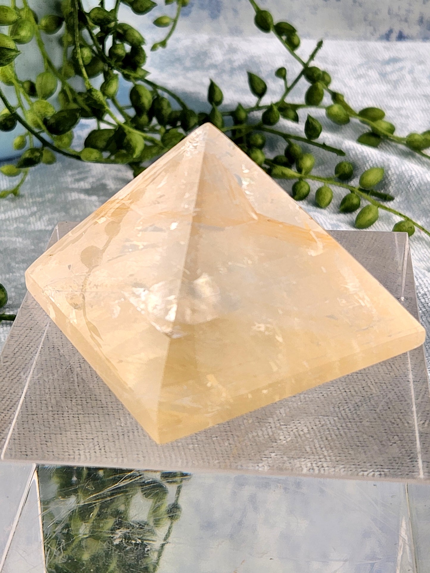 Optical Calcite Pyramid