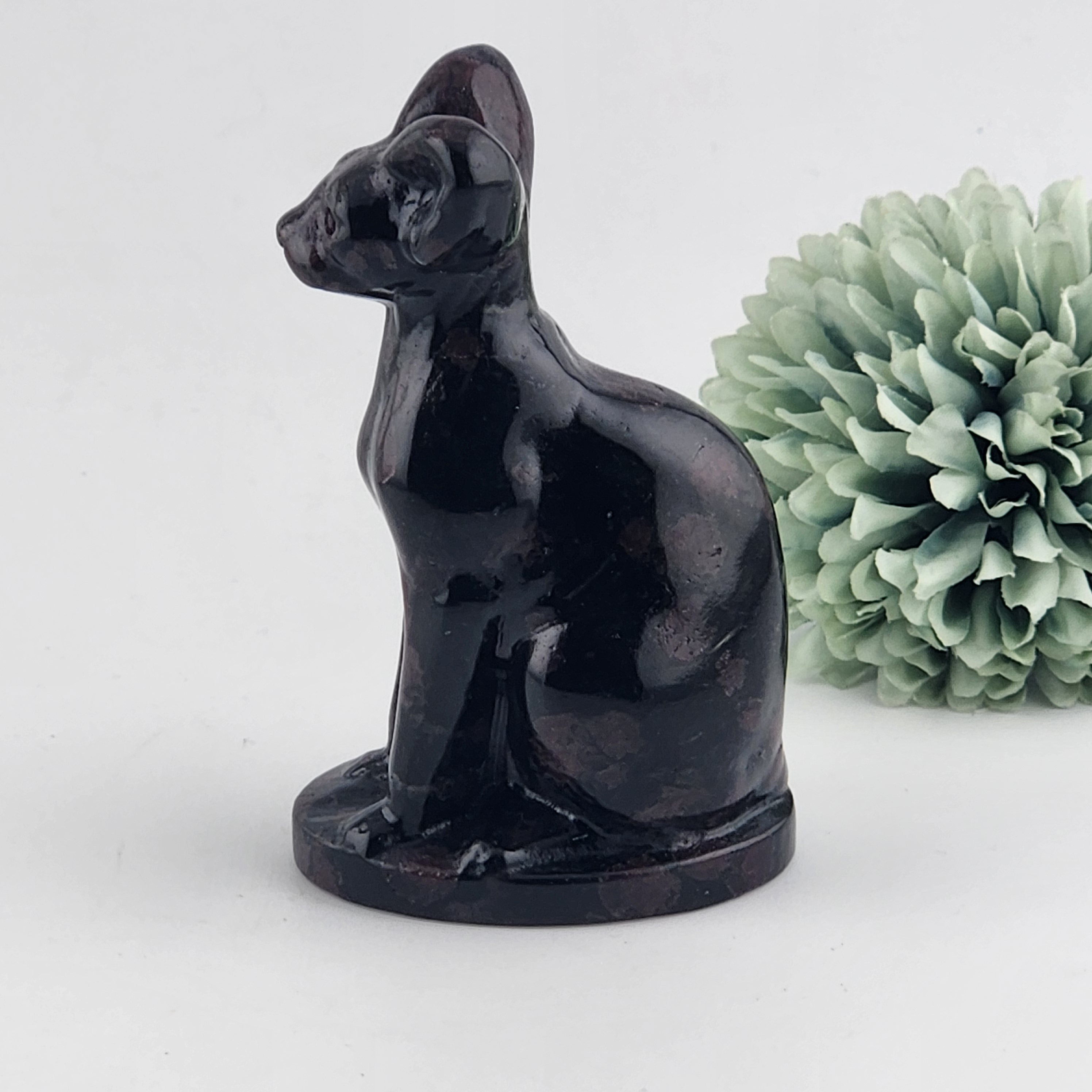 Garnet Sphynx Cat Carving