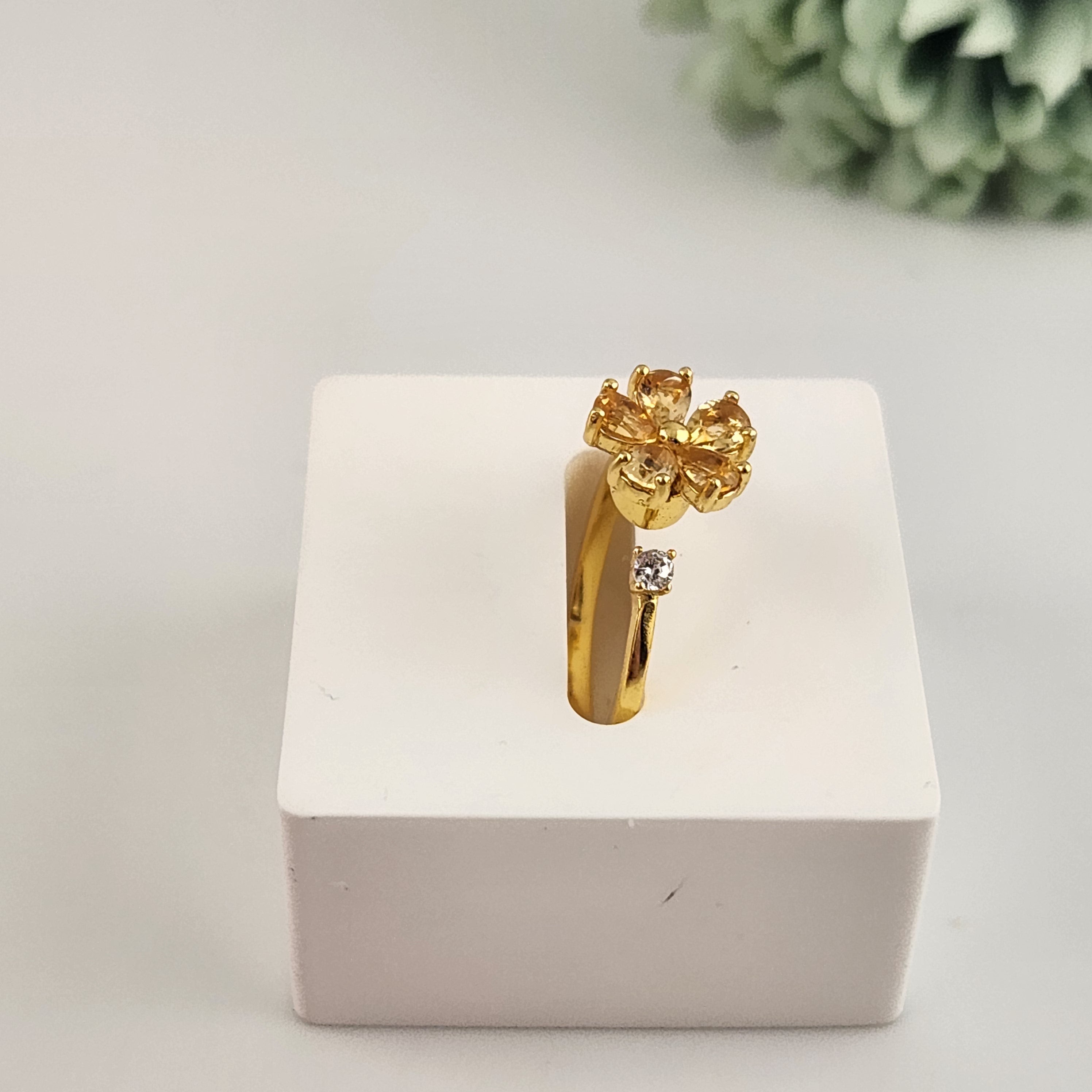 Fidget Spinning Citrine Flower Ring - Gold Adjustable