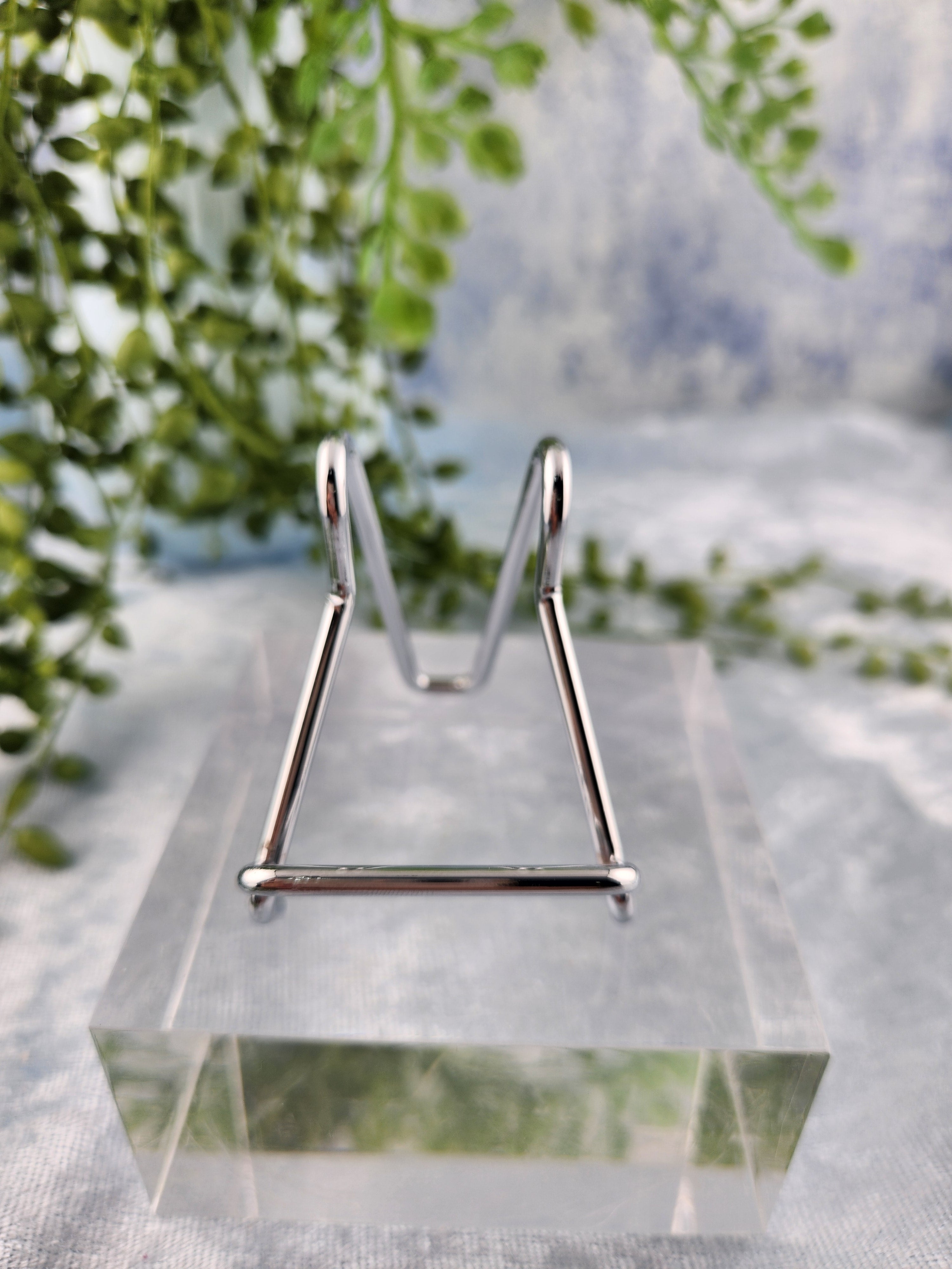 Reversible Silver Crystal Stand